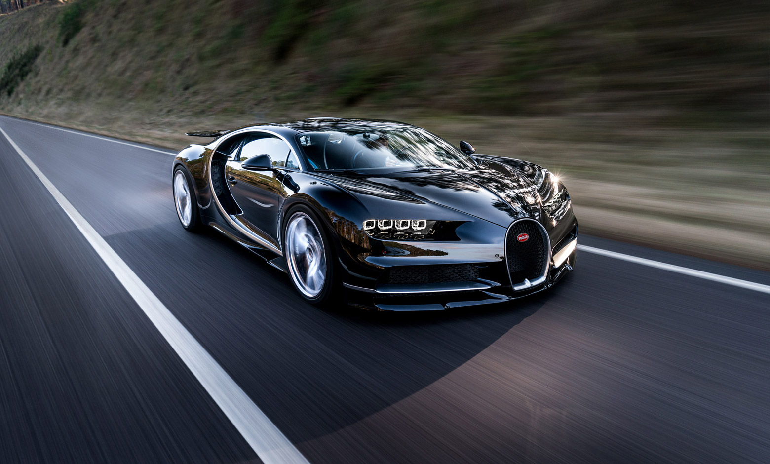 
Bugatti Chiron, ông hoàng tốc độ mới trong giới siêu xe.
