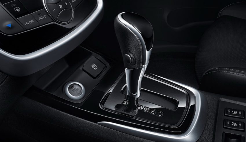 
Tại thị trường Trung Quốc, Nissan Tiida 2017 sẽ sử dụng duy nhất một loại động cơ là máy xăng hút khí tự nhiên, dung tích 1,6 lít, tạo ra công suất tối đa 126 mã lực và mô-men xoắn cực đại 154 Nm. Đi kèm với hệ thống Start-Stop và hộp số CVT nâng cấp, động cơ chỉ tiêu thụ lượng nhiên liệu trung bình 5,3 lít/100 km.
