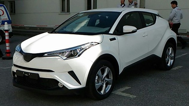 Toyota C-HR sử dụng chung hệ dẫn động với Prius, Auris và Corolla Altis.