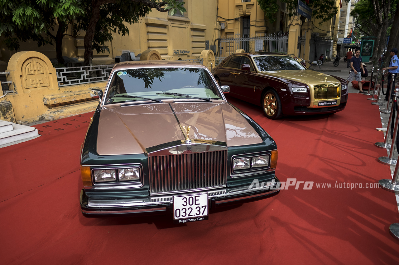 
Rolls-Royce Silver Spirit 1982 độc đáo âm thầm xuất hiện tại Hà Nội.
