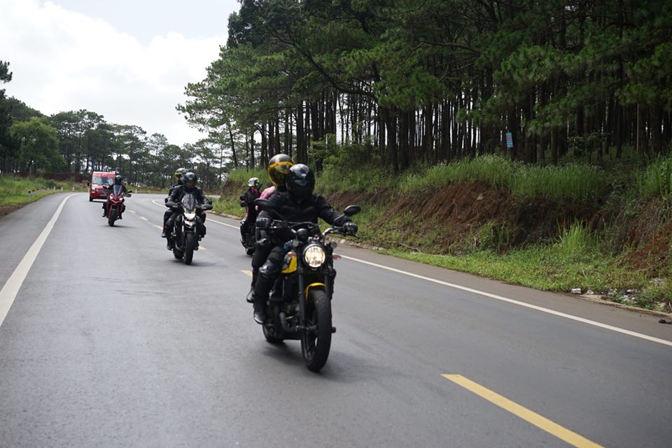 Những hình ảnh đầu tiên trong chuyến hành trình xuyên Việt. Đây là sự kiện nằm trong tour thường niên Ducati Travel Experience.