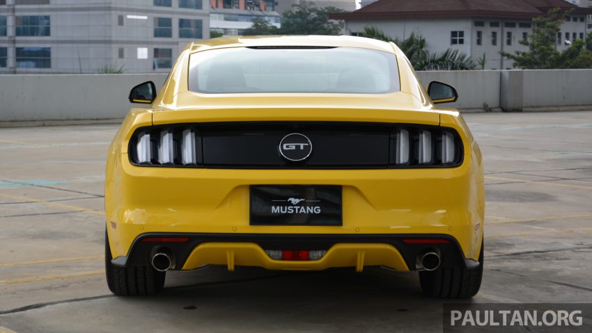 
Ngoài ra, Ford Mustang tại Malaysia còn có cần gạt kính chắn gió cảm ứng mưa, đèn pha tự động, hệ thống xả bằng thép không gỉ...
