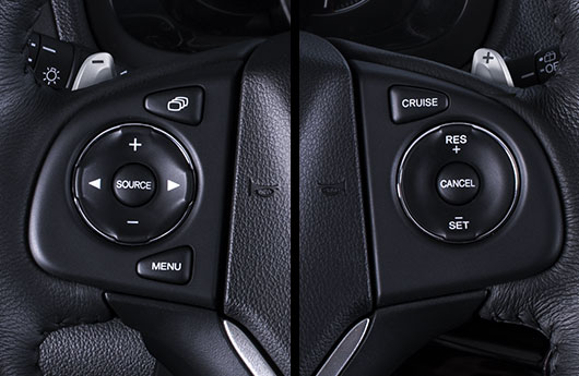 
Lẫy gẩy số mang cảm giác lái thể thao hơn cho Honda CR-V 2.4L.
