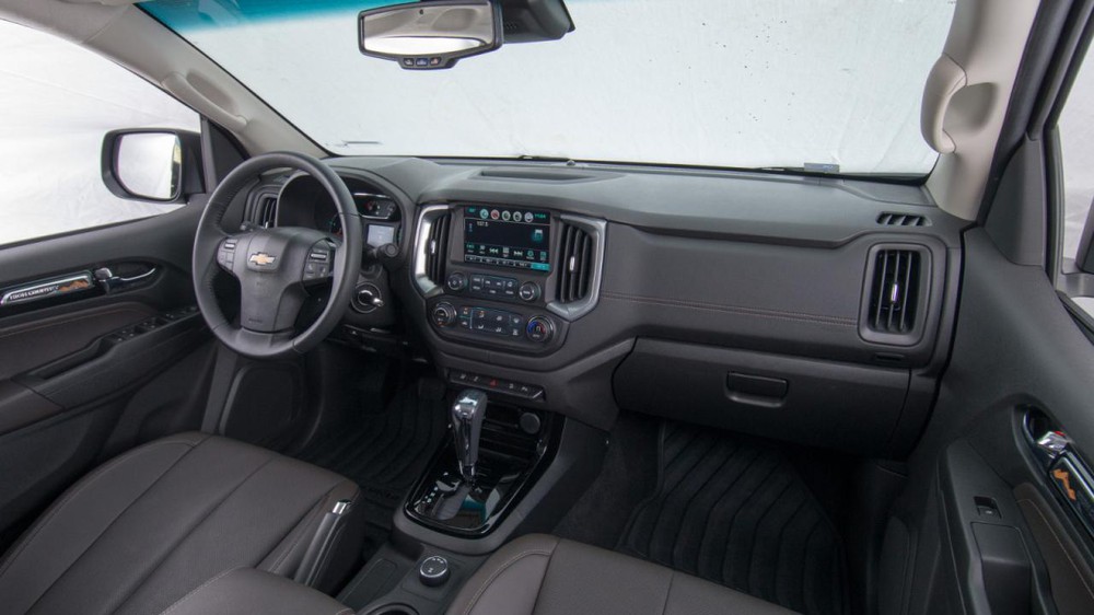 
Những thay đổi lớn của Chevrolet Colorado 2017 đều năm bên trong khoang nội thất. 
