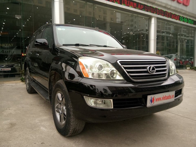 
Chiếc Lexus GX 470 đời 2008 nhập khẩu đến nay vẫn là lựa chọn đầu tiên của những người yêu thích xe 7 chỗ. Ảnh: Huy Nguyễn
