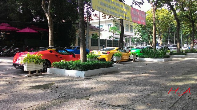 Dàn siêu xe nổi bật của các thành viên Việt Nam Team. Ảnh: H.A.
