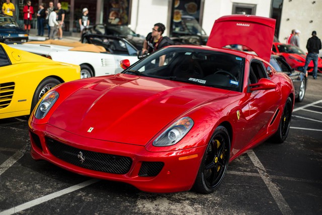 Ferrari 599 GTB.