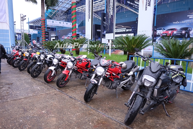 
Dàn xe Ducati của các thành viên D.O.C miền Bắc tại VIMS 2015.
