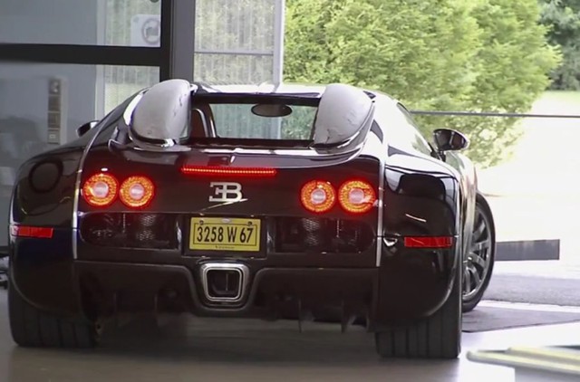 
Sau khi được hoàn thiện, Bugatti Veyron sẽ chạy thử 480 km để đảm bảo không có sai sót.
