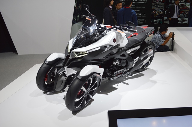 
Mẫu xe concept Neowing là một trong những điểm nhấn thu hút sự chú ý của nhãn hiệu Honda tại triển lãm Tokyo 2015.
