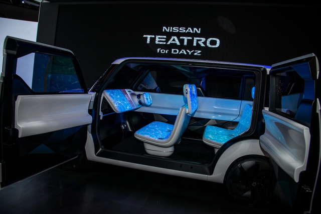 
Nội thất của Nissan Teatro For Dayz được thiết kế theo triết lý “Future Canvas” hay “bức vẽ tương lai”.
