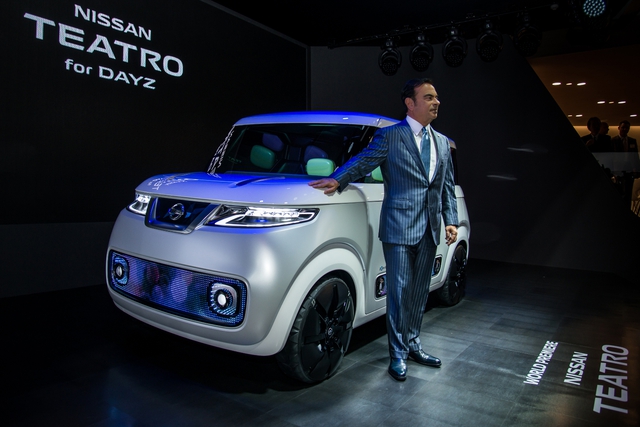 
Nissan Teatro For Dayz là mẫu xe concept hoàn toàn mới đã ra mắt trong triển lãm Tokyo 2015. Theo hãng Nissan, Teatro For Dayz được ra đời để thu hút những tín đồ công nghệ, lớn lên trong thời đại Internet.
