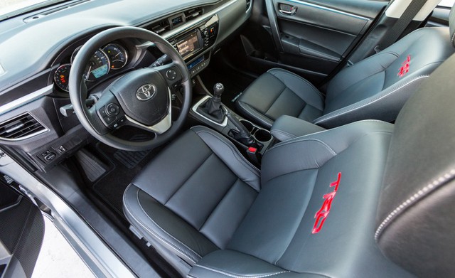 
Nội thất của Toyota SEMA Edition TRD Corolla
