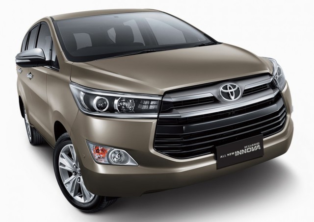 
Toyota Innova thế hệ mới đã bất ngờ chính thức được giới thiệu tại thị trường Indonesia sau hàng loạt hình ảnh và thông tin rò rỉ. Tại thị trường Indonesia, Toyota Innova 2016 được gọi bằng cái tên Kijang Innova. So với phiên bản cũ, Toyota Innova 2016 thay đổi hoàn toàn từ trong ra ngoài.
