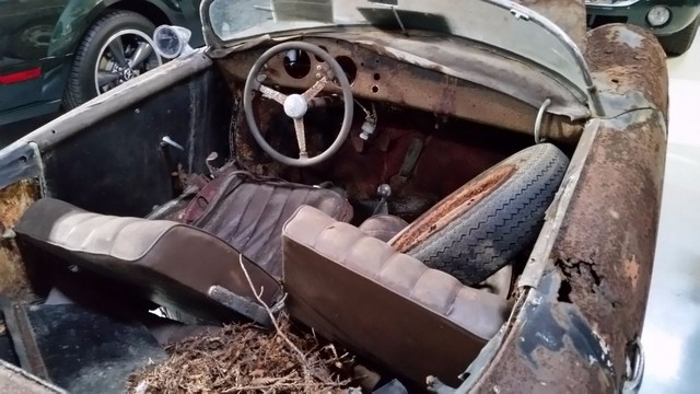 
At the moment, it cannot be confirmed whether the amount of money invested in this car is worth it or not. Even if restored, the car still lacks some original parts.
