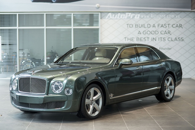 
Bentley Mulsanne Speed 2016 hàng thửa giá 25 tỉ của đại gia Việt.

