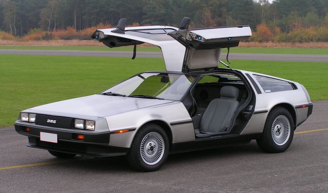 Mẫu DeLorean DMC-12.