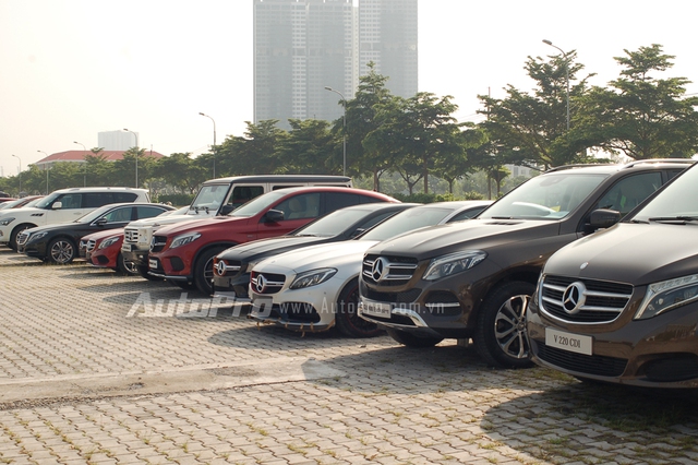 
Siêu xe Mercedes-AMG GTS không xuất hiện trong đoàn xe sáng nay.
