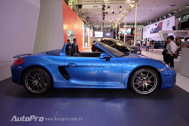 Porsche Boxter – mẫu xe thể thao roadster đa dụng dành cho những khách hàng trẻ tuổi.