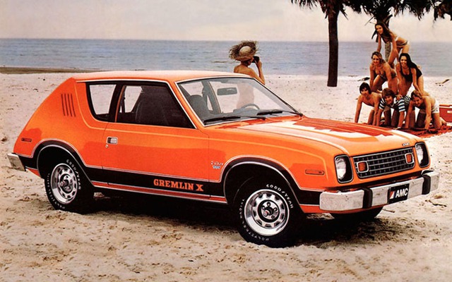 AMC Gremlin: AMC Gremlin là chiếc xe màu cam có kiểu dáng khá “sơ sài” và là giải pháp đối phó với khủng hoảng nhiên liệu của người Mỹ, do đó cũng dễ hiểu vì sao chiếc xe “ma” này trông lại “tuềnh toàng” đến vậy. Bản thân Gremlin còn có nghĩa là “demon – ác quỷ”.