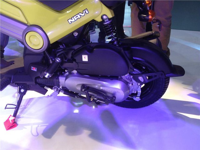 
Trái tim của Navi là khối động cơ HET (Honda Eco Technology) xy-lanh đơn, dung tích 110 cc. Động cơ tạo ra công suất tối đa 7,83 mã lực tại vòng tua máy 7.000 vòng/phút và mô-men xoắn cực đại 8,96 Nm tại vòng tua máy 5.500 vòng/phút. Động cơ kết hợp với hộp số V-matic giúp Honda Navi đạt vận tốc tối đa 81 km/h.
