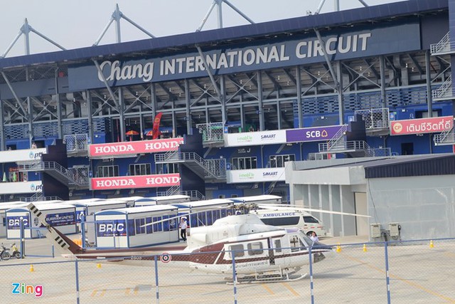 
Tại trường đua Chang, mọi công tác chuẩn bị đã hoàn tất. Một chiếc trực thăng cứu hộ đã sẵn sàng phục vụ công tác an toàn cho giải đua.
