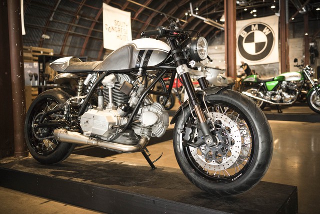 Một chiếc Ducati 860 độ của Bryan Heidt đến từ hãng Fuller Moto, đặt trụ sở tại Atlanta, bang Georgia, Mỹ. Fuller Moto là một hãng thiết kế chuyên bán phụ kiện và đồ chơi dành cho mô tô.