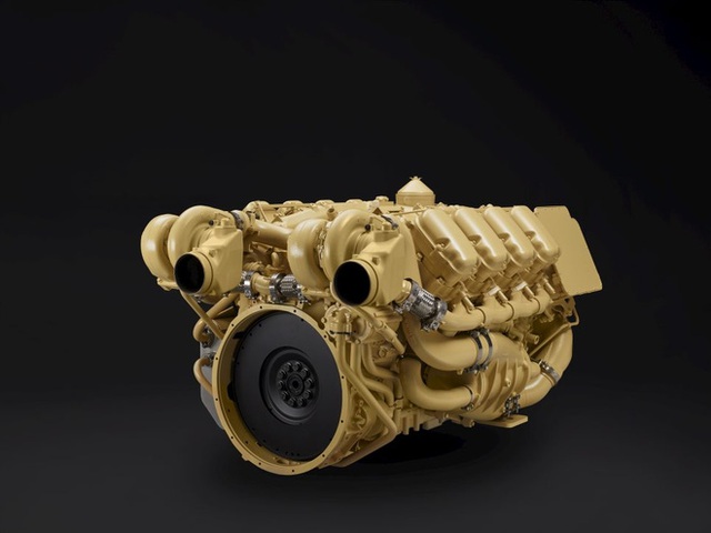 Động cơ diesel V8 16 lít 440 mã lực được Scania thiết kế chuyên biệt dành cho dòng xe đầu kéo quân sự