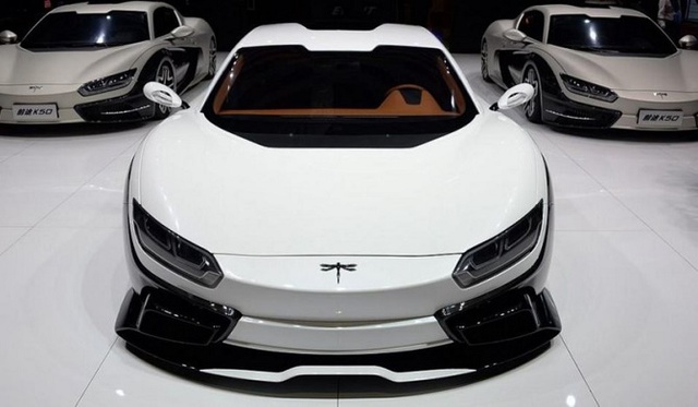 Nhiều hãng xe, cả các hãng siêu xe như Aston Martin, đã lên tiếng khẳng định sẽ sản xuất xe điện tại Trung Quốc.