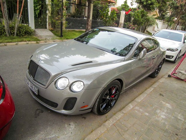 
Bentley Supersports hàng hiếm cũng xuất hiện. Tại Việt Nam chỉ có hai chiếc bản coupe.
