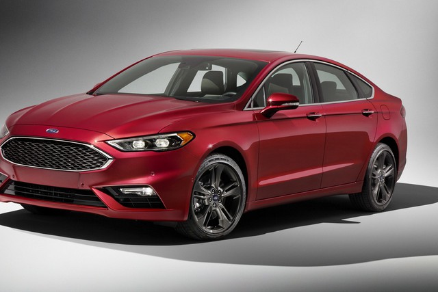 
Mẫu xe Ford Fusion 2017 đã chính thức có mặt tại triển lãm Detroit 2016. Điều bất ngờ là Ford đã mang phiên bản sử dụng động cơ V6 của Fusion đến triển lãm năm nay.
