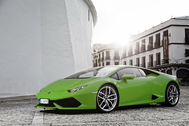 
Mua nhà ở Dubai, khách hàng sẽ có cơ hội nhận siêu xe Lamborghini Huracan miễn phí.
