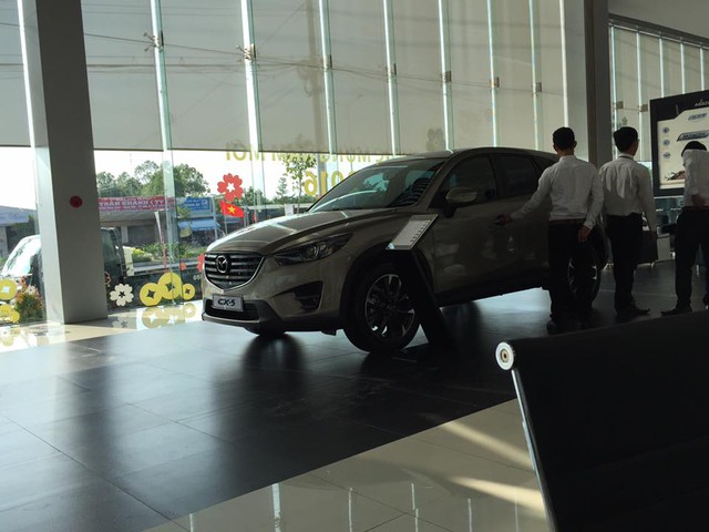 
Mazda CX-5 2016 tại đại lý chính hãng ở Sài Gòn. Ảnh: Mazda Club Saigon
