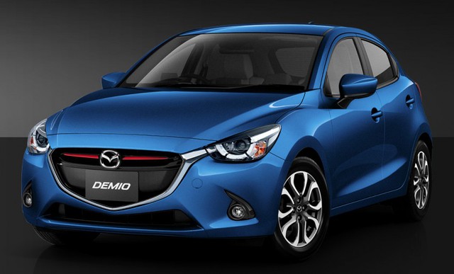 
Mazda2 2016 màu xanh dương Dynamic Blue Mica.

