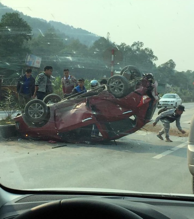 
Chiếc Hyundai i10 tại hiện trường vụ tai nạn. Ảnh: Otofun
