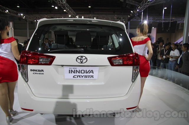
Toyota Innova thế hệ mới lần đầu tiên được giới thiệu tại Indonesia.

