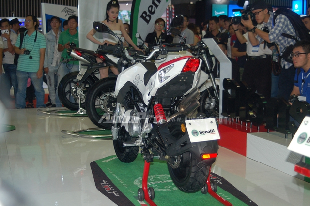Cận cảnh Yamaha MT-15 giá 79 triệu đồng đầu tiên về Việt 