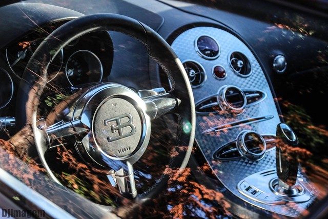
Siêu xe Veyron 16.4 SuperSport đã đạt được tốc độ trung bình tối đa lên tới 431.07 km vào năm 2010 và trở thành siêu xe nhanh nhất thế giới tại thời điểm đó.
