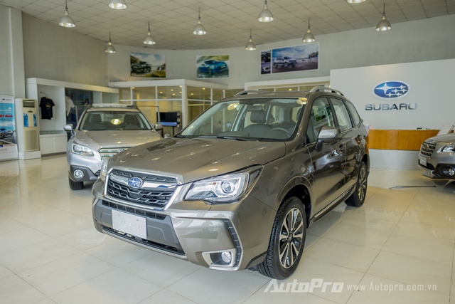 Subaru Forester có chiều rộng 1.795 mm và cao 1.735 mm.