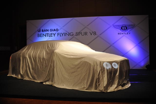 
Như vậy, tính từ đầu năm 2016 cho đến nay, đây là chiếc xe thứ 05 được đại lý Bentley chính hãng bàn giao tới khách hàng.
