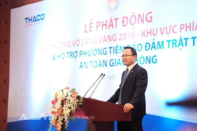 
Ông Khuất Việt Hùng phát biểu tại lễ phát động giải thưởng Vô lăng vàng 2016.
