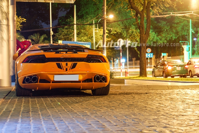 
Lamborghini Huracan có 3 chế độ lái, bao gồm Strada (bình thường), Sport (thể thao) và Corsa (đua). Tại thị trường Việt Nam, Lamborghini Huracan có giá bán từ 12-14 tỷ Đồng cho xe đã qua sử dụng.

