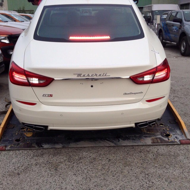 Nâng cấp ấn tượng nhất là bản Quattroporte GTS sử dụng động cơ V8 mạnh mẽ hơn so với V6 trên phiên bản SQ4. Cụ thể động cơ V8, tăng áp kép, dung tích 3.8 lít, sản sinh công suất cực đại 523 mã lực, mạnh hơn 119 mã lực so với S Q4. Xe mất khoảng 4,2 giây để tăng tốc từ vị trí đứng yên lên 100 km/h, trước khi đạt vận tốc tối đa 293 km/h.