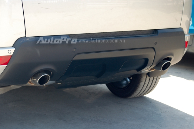 
Lượng nhiên liệu tiêu thụ của Range Rover Sport Autobiography 2015 là 16,8 km/lít nội thị và 12,38 km/lít đường trường.

