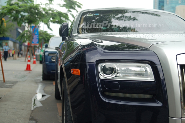 
Rolls-Royce Ghost thế hệ mới có giá bán chính hãng vào khoảng 18 đến 21 tỷ Đồng tùy theo phiên bản.
