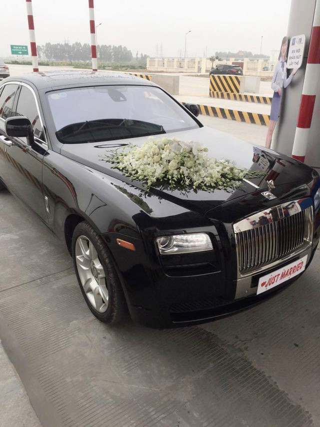 
Rolls-Royce Ghost.
