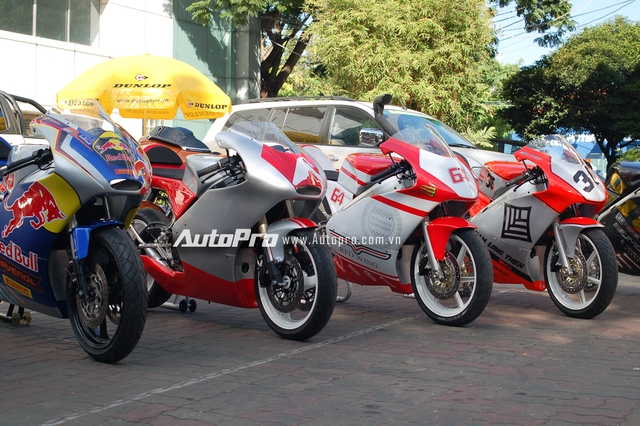 Bên cạnh dàn xe phân khối lớn của các biker Việt, ban quản lý HappyLand còn cho trưng bày những mẫu xe sẽ được sử dụng trong trường đua sắp tới.