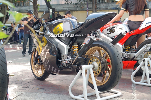 Có những biker Việt chỉ quen tay chạy những chiếc xe số 135 hay 150 phân khối và khi có điều kiện thì liền nhảy vọt lên cầm lái những chiếc xe phân khối lớn 600 hay 1.000 phân khối. Những biker này thường gặp nhiều khó khăn, bỡ ngỡ nên xảy ra nhiều tai nạn thương tâm. Theo ông Nguyễn Ngọc Hoan, giám đốc trường đua HappyLand, khi mới bắt đầu bước vào chơi xe phân khối lớn, các biker Việt nên làm quen với những chiếc xe có dung tích từ 250 đến 400 phân khối trước khi nâng cấp lên dung tích lớn hơn.