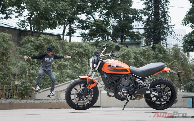 
Ducati Scrambler Sixty2 sinh ra gắn liền với các trò chơi thể thao đường phố
