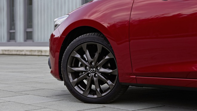 
Chưa hết, Mazda3 tại thị trường châu Âu còn được bổ sung phiên bản đặc biệt mới dành cho kiểu dáng hatchback. 

